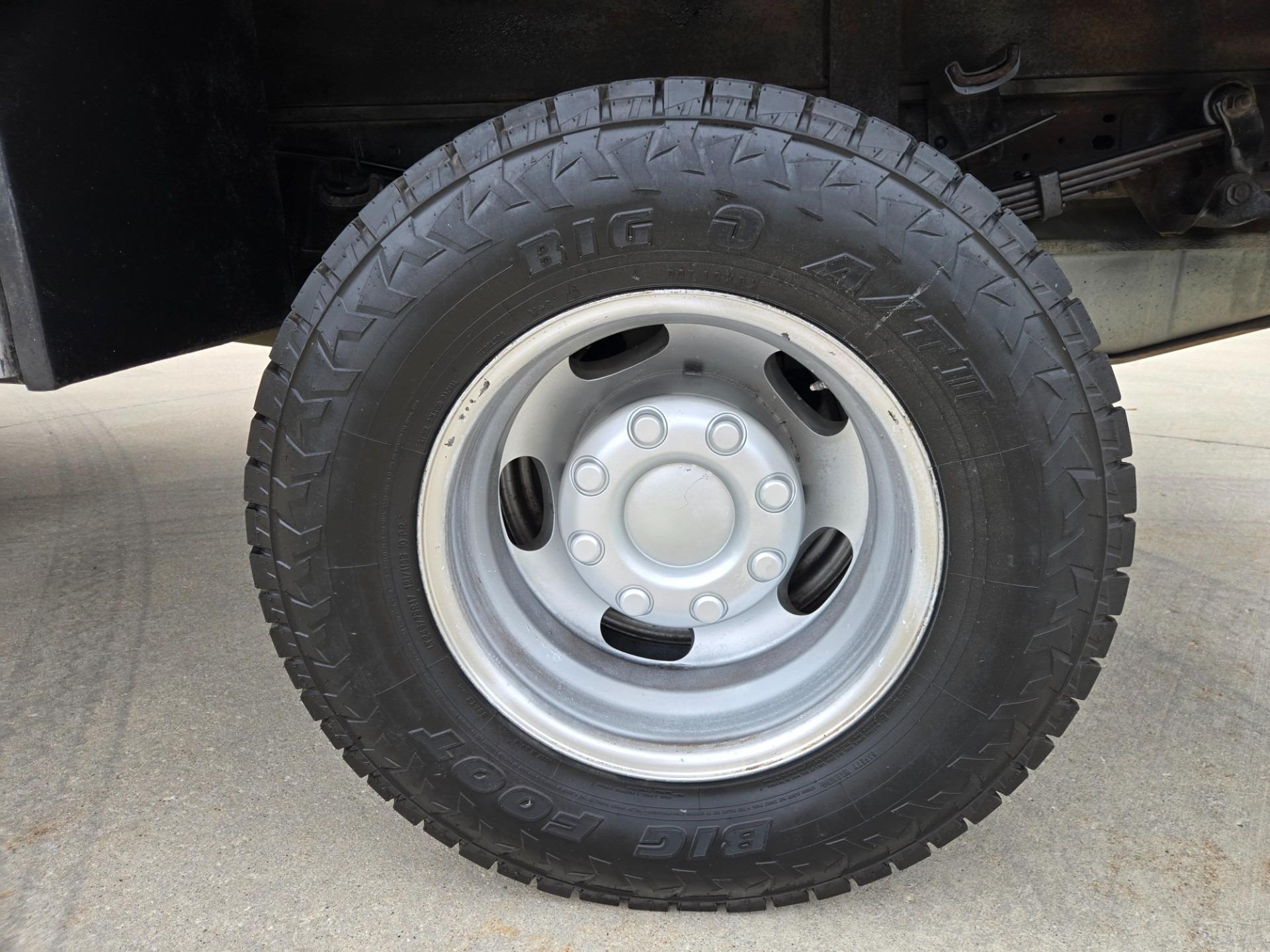 2006 Ford F-350 XLT Work Truck