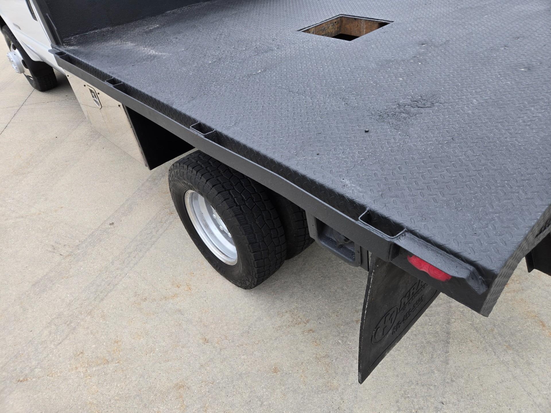 2006 Ford F-350 XLT Work Truck