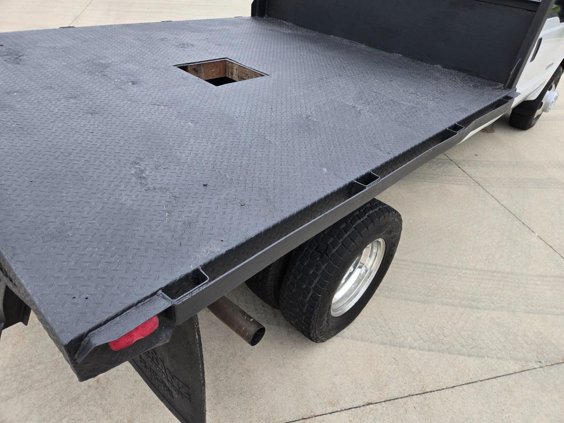 2006 Ford F-350 XLT Work Truck