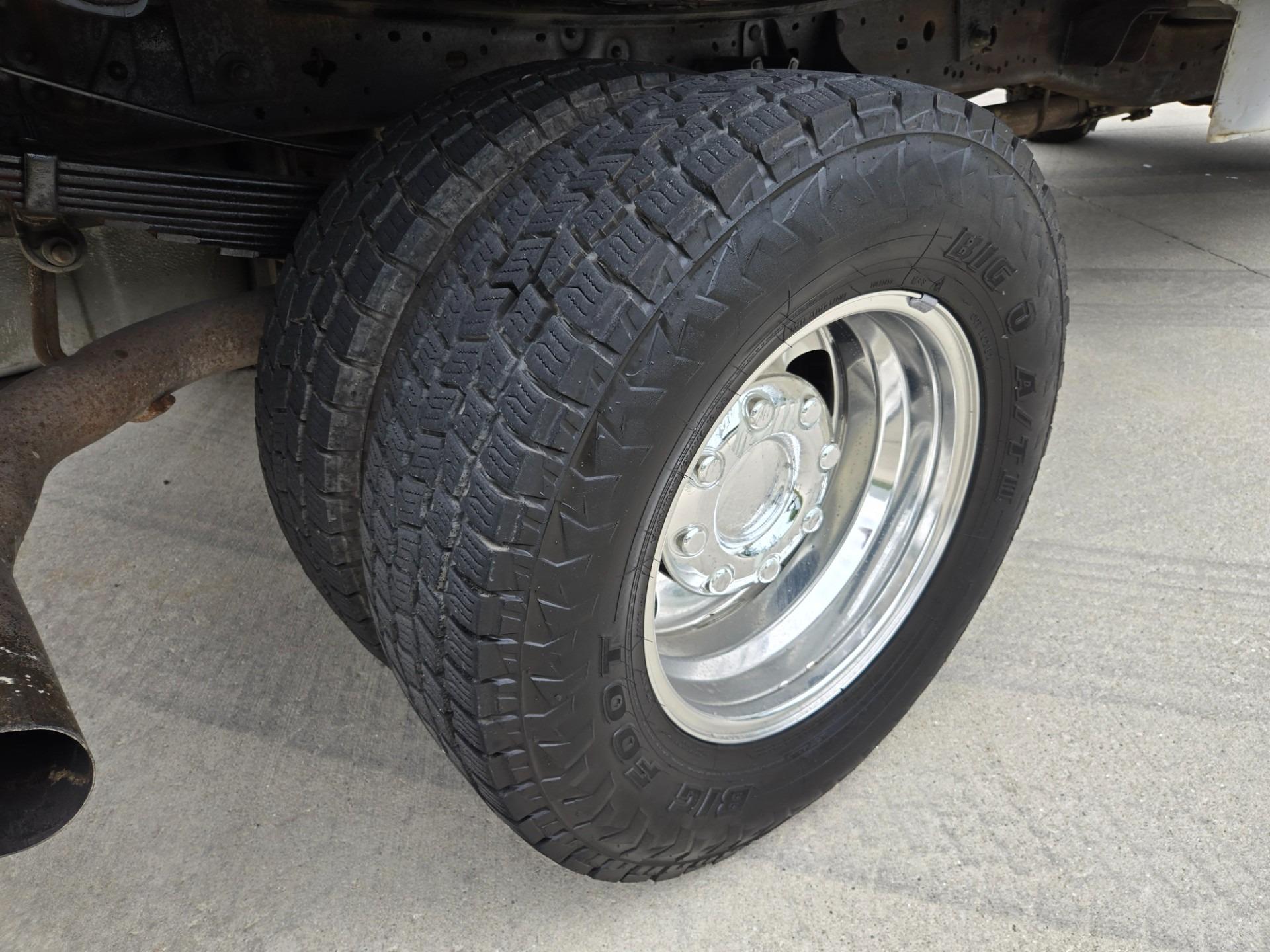 2006 Ford F-350 XLT Work Truck