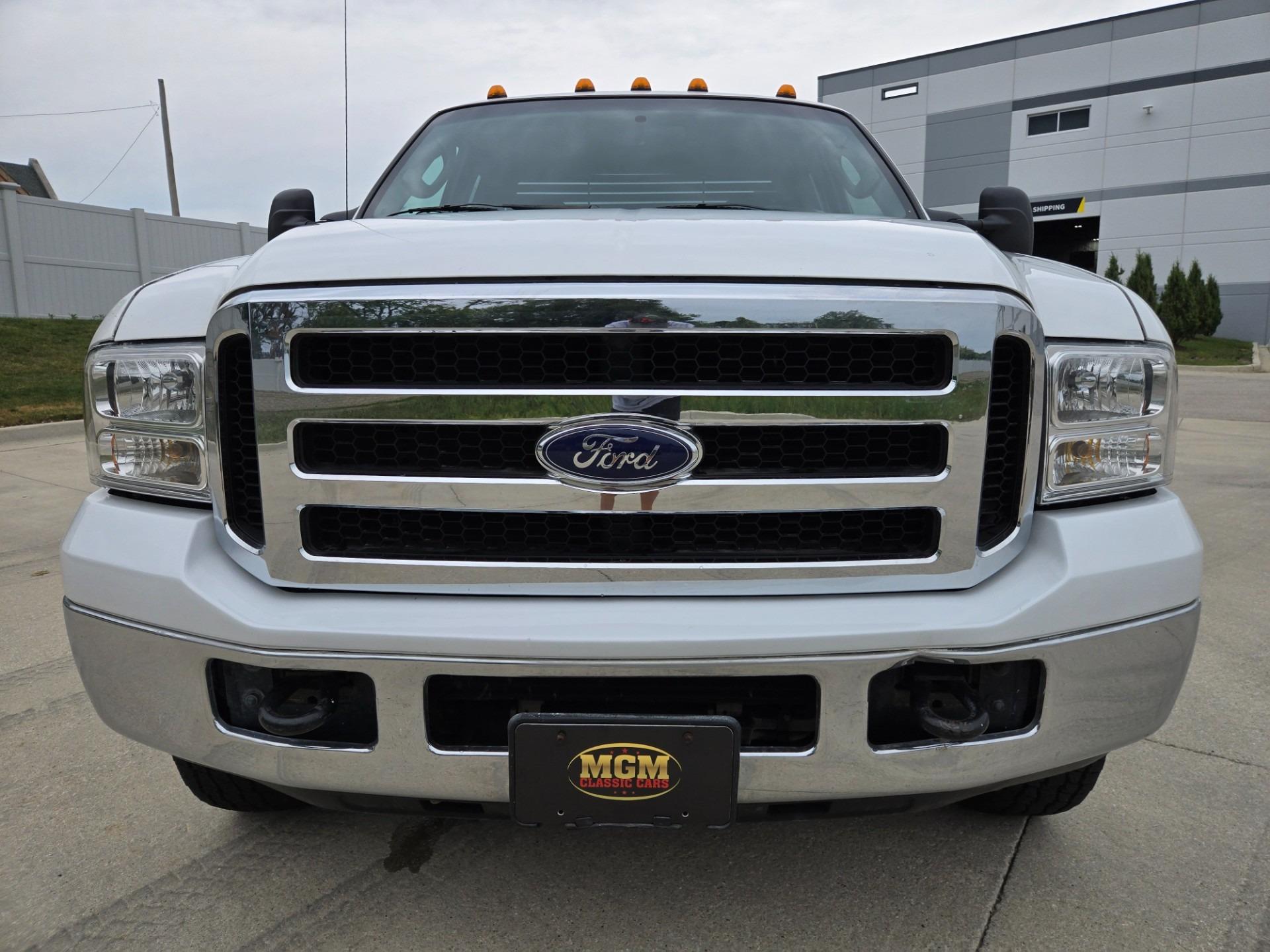 2006 Ford F-350 XLT Work Truck