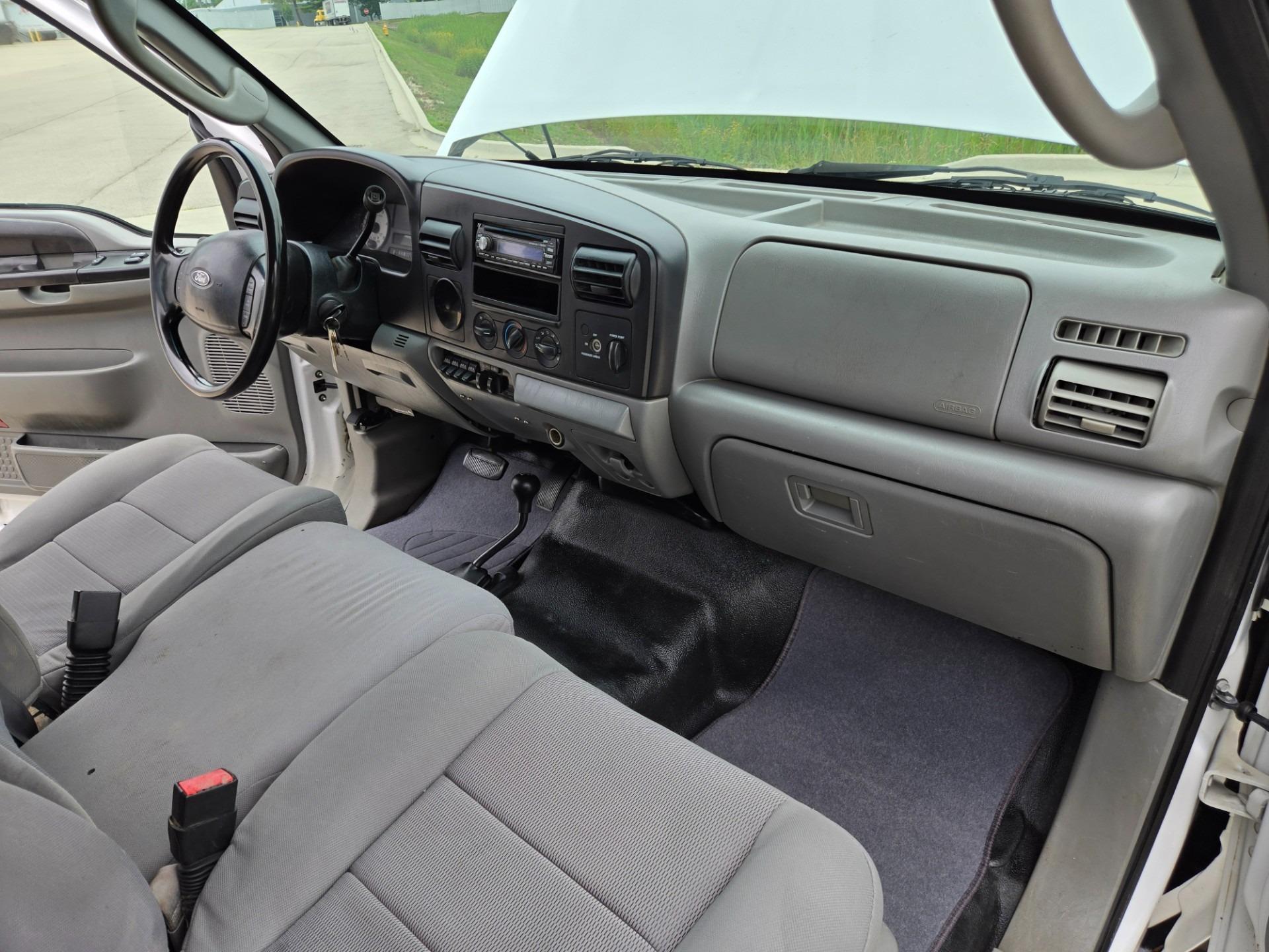 2006 Ford F-350 XLT Work Truck
