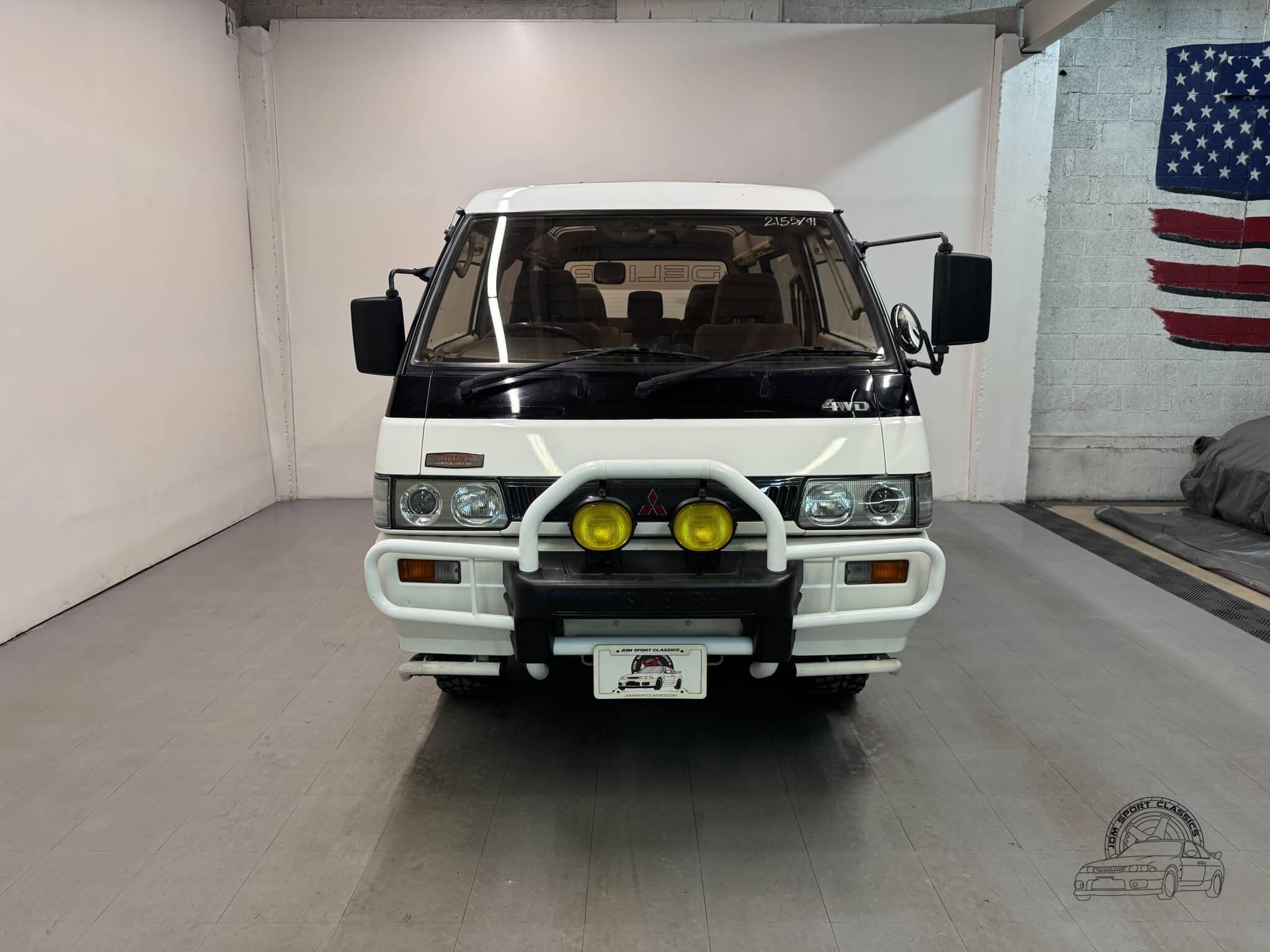 1991 Mitsubishi Delica Starwagon Exceed