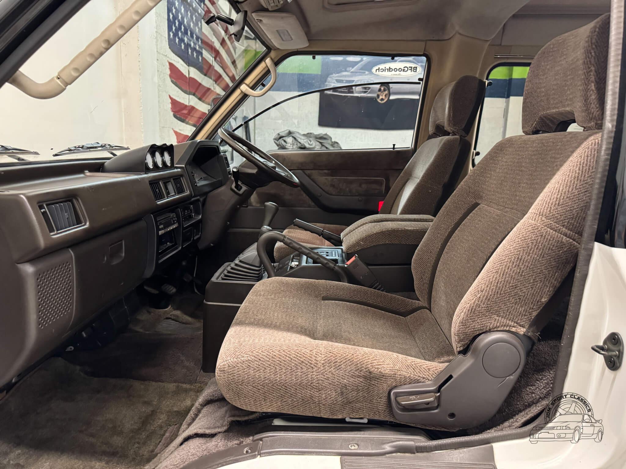 1991 Mitsubishi Delica Starwagon Exceed