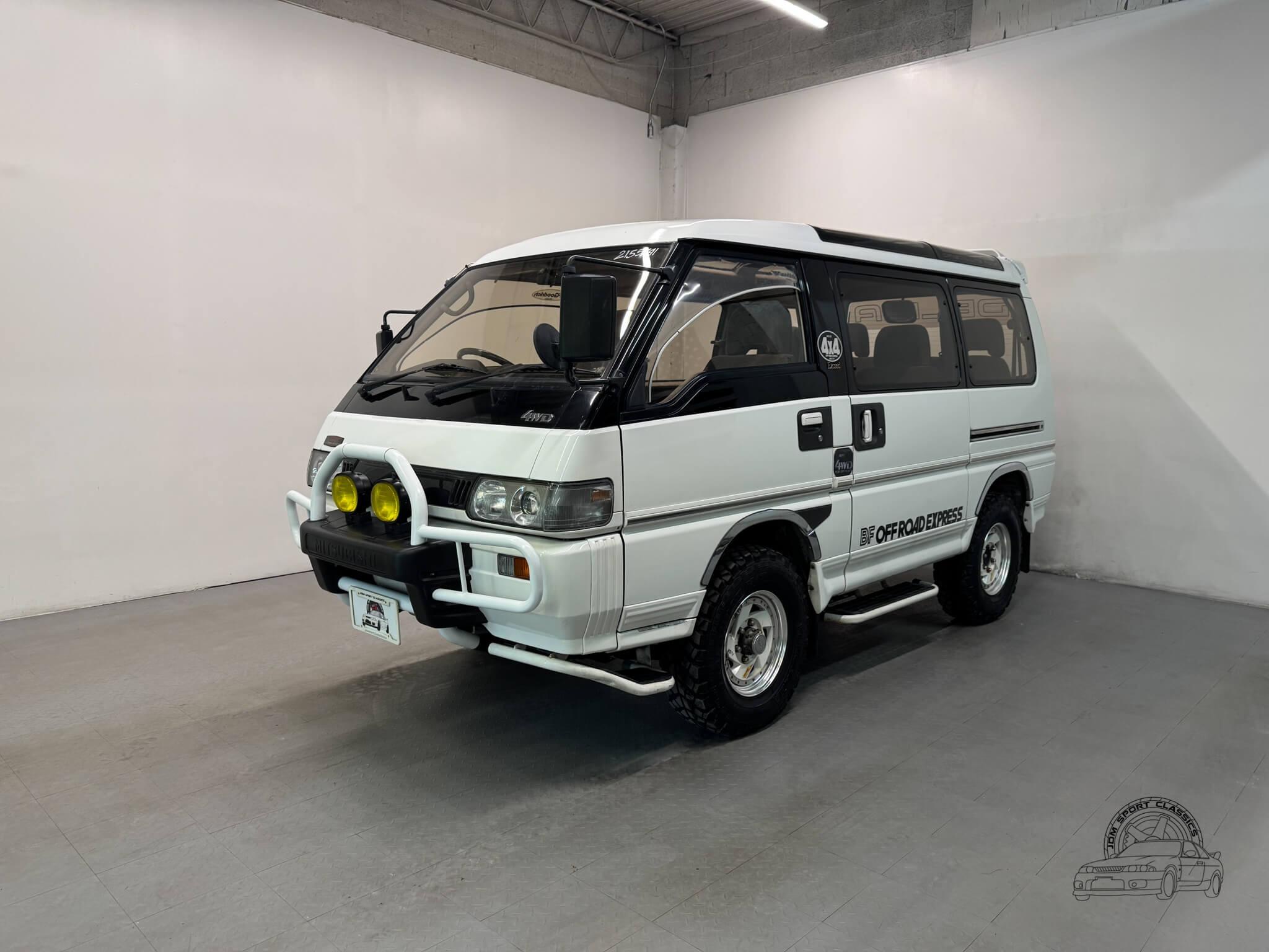 1991 Mitsubishi Delica Starwagon Exceed
