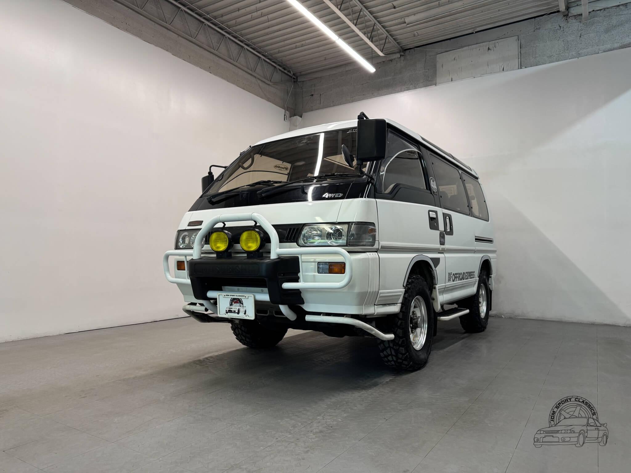 1991 Mitsubishi Delica Starwagon Exceed