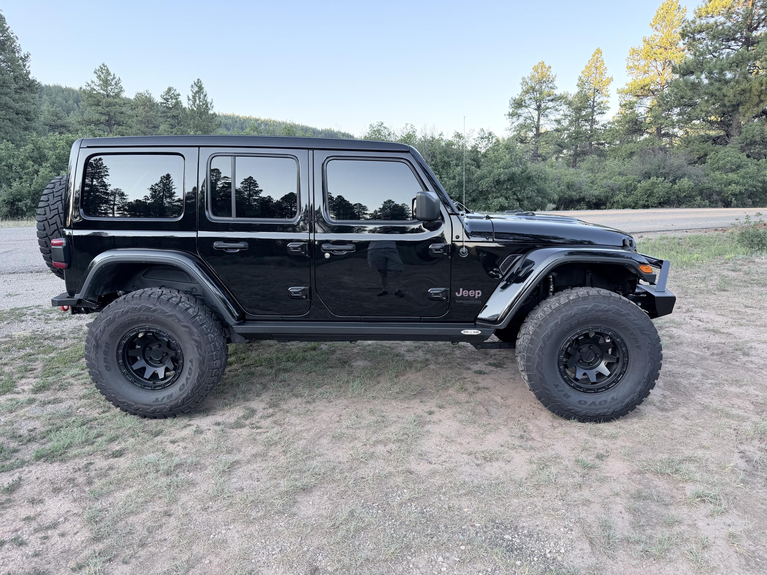 2022 Jeep Wrangler Unlimited Rubicon - 2
