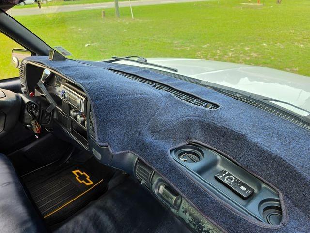 1995 Chevrolet C1500 Cheyenne Stepside