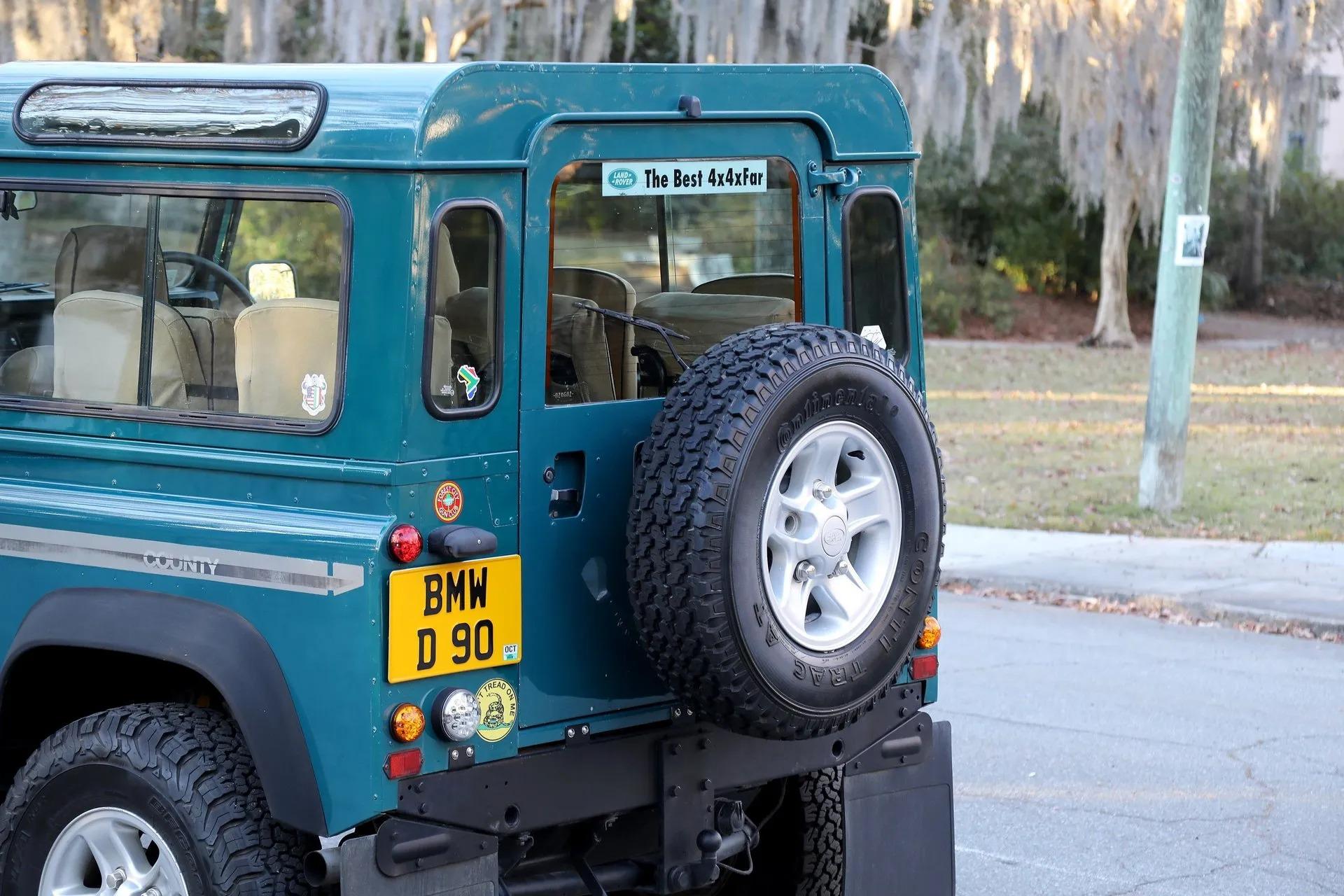 1997 Land Rover Defender 90 2.8i