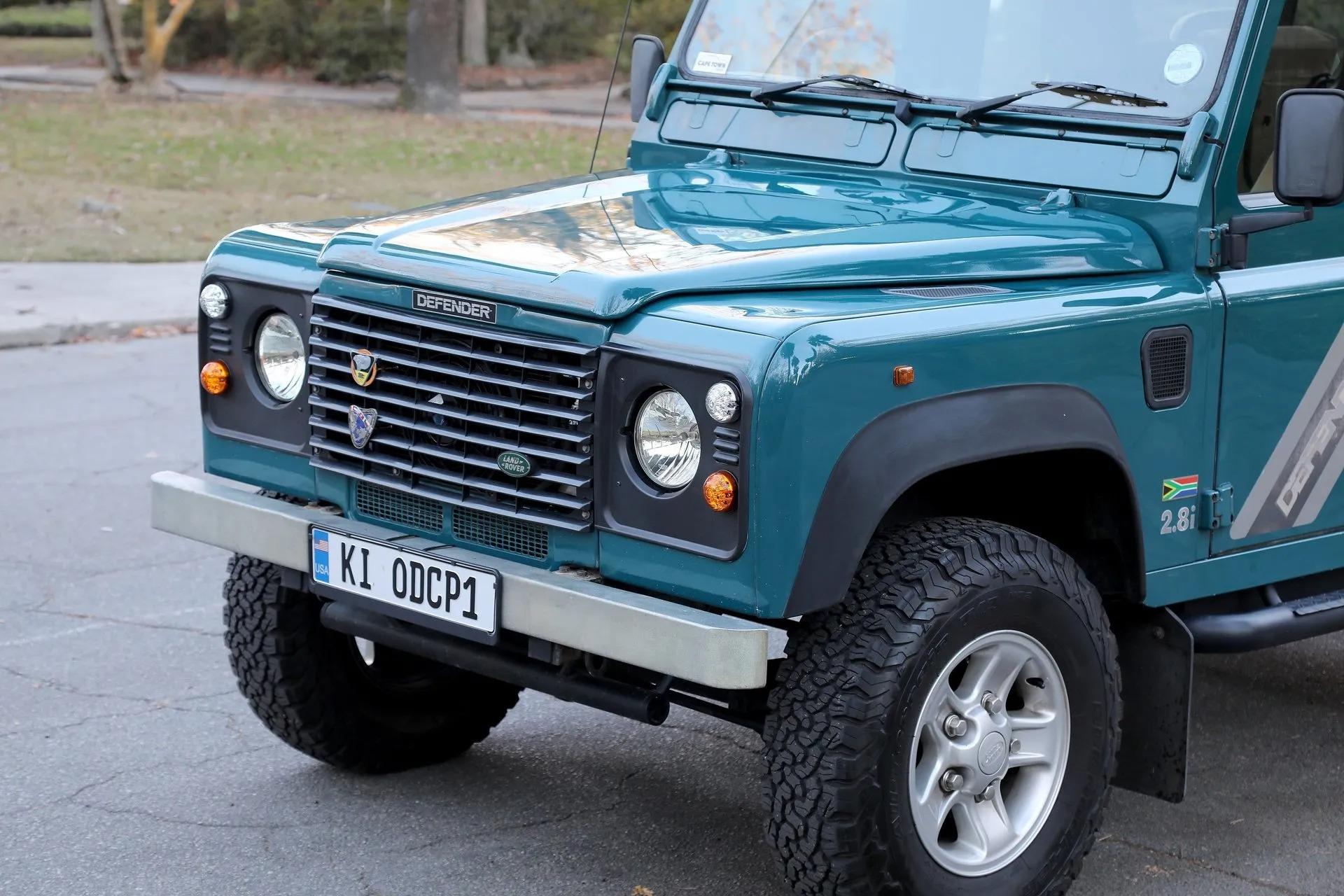 1997 Land Rover Defender 90 2.8i