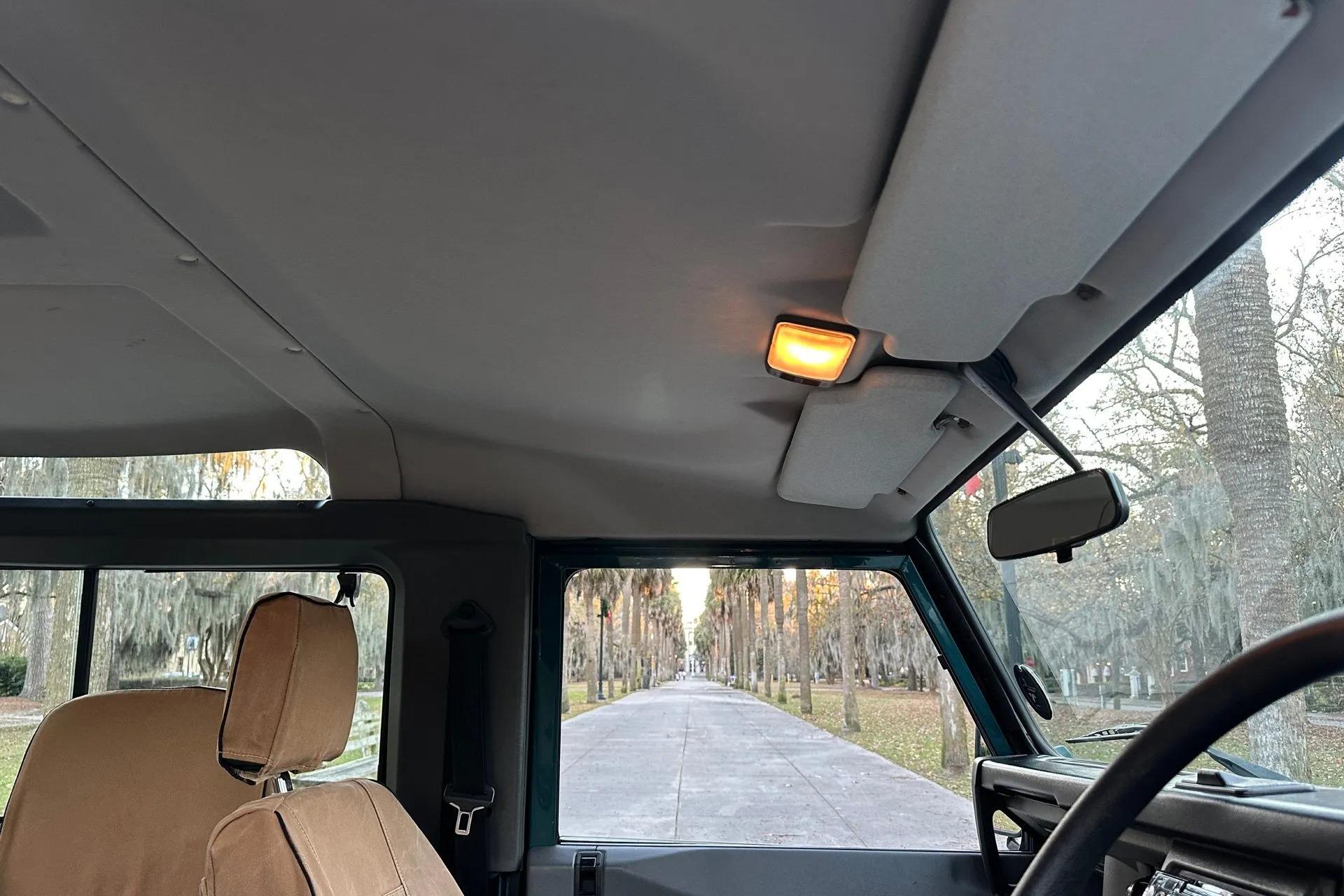 1997 Land Rover Defender 90 2.8i