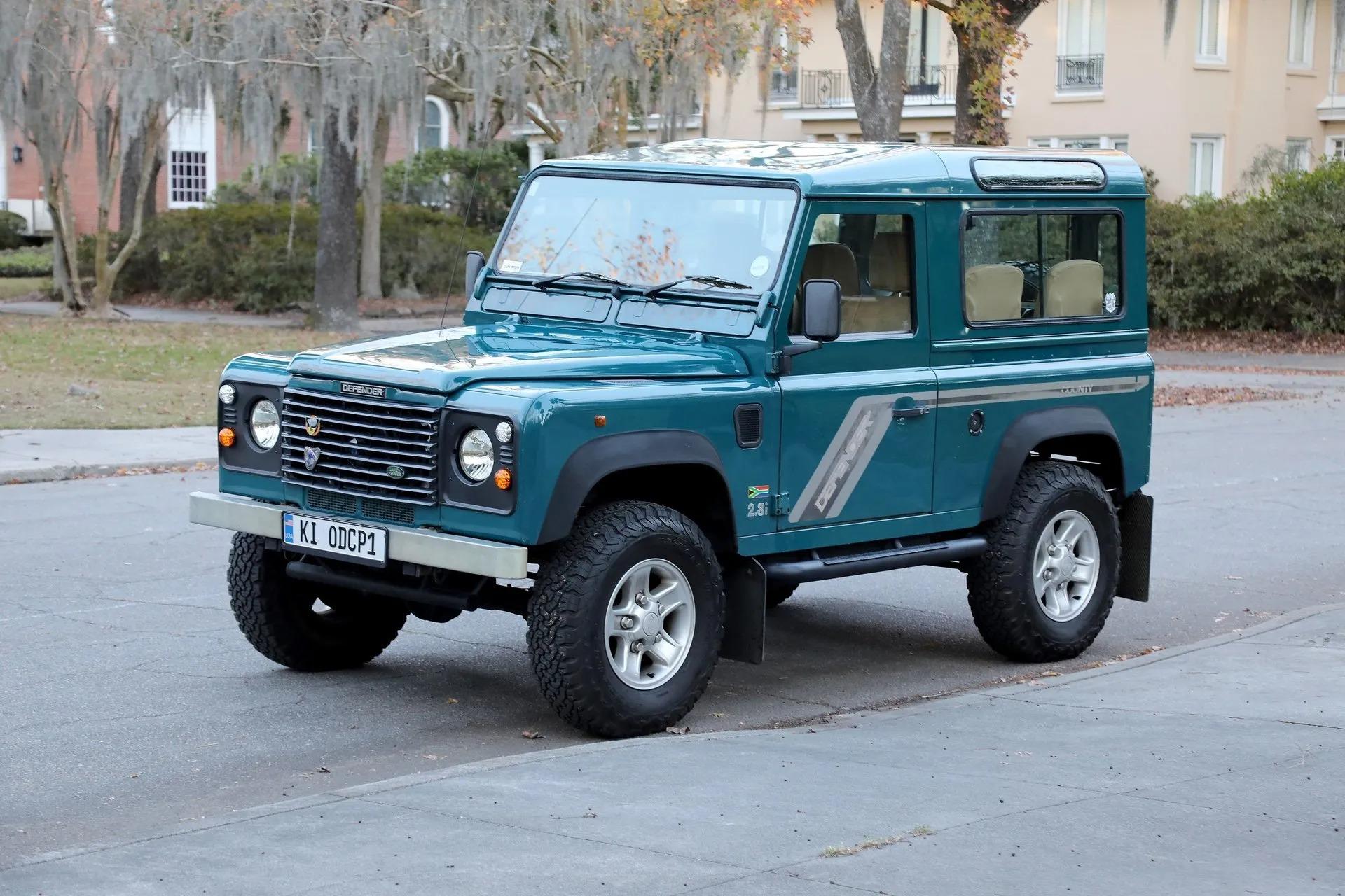 1997 Land Rover Defender 90 2.8i
