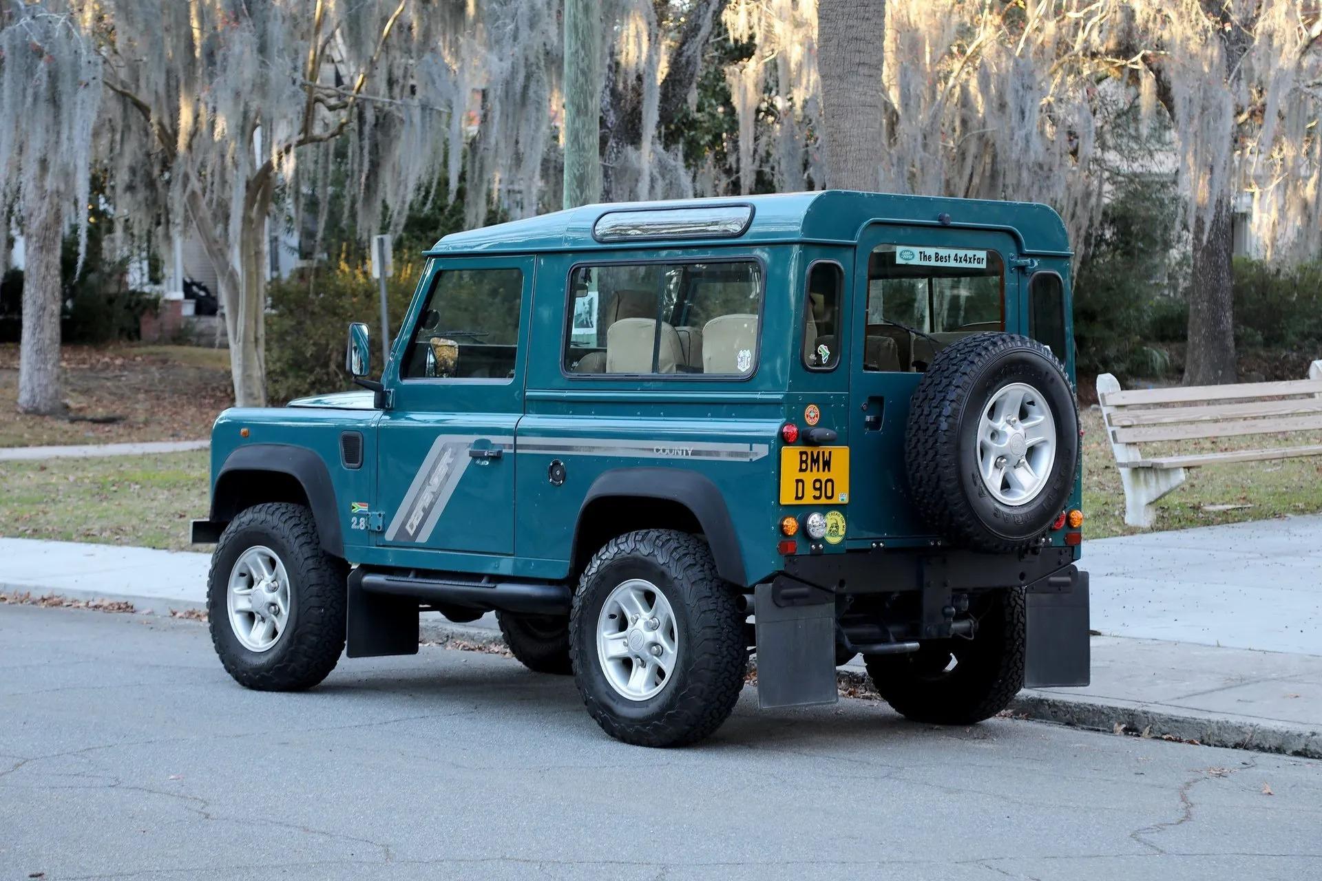 1997 Land Rover Defender 90 2.8i