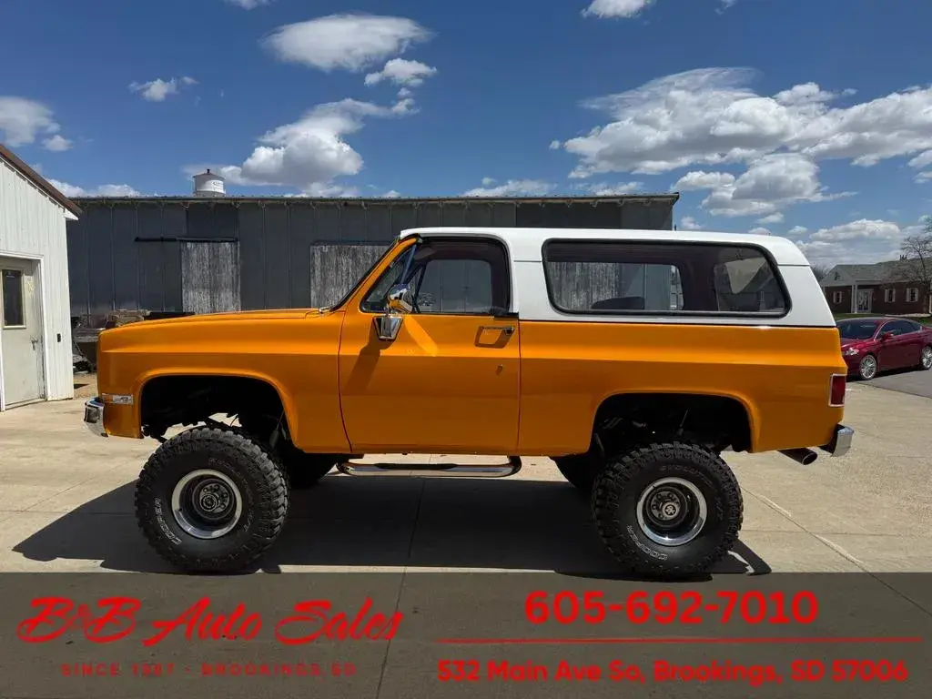 LS-Powered 1975 GMC Jimmy Custom