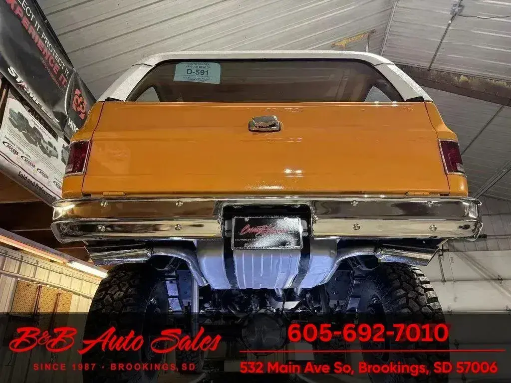 LS-Powered 1975 GMC Jimmy Custom