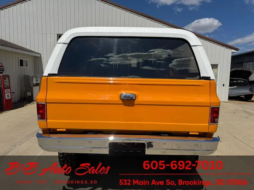 LS-Powered 1975 GMC Jimmy Custom