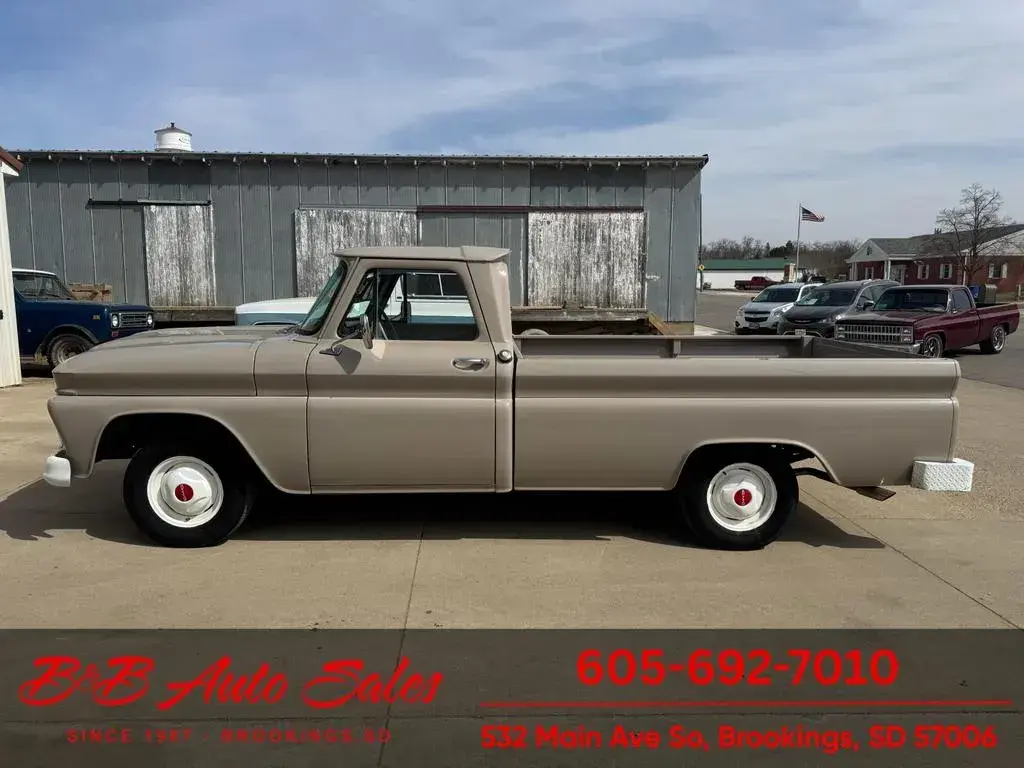 1962 GMC C10 Pickup - 2