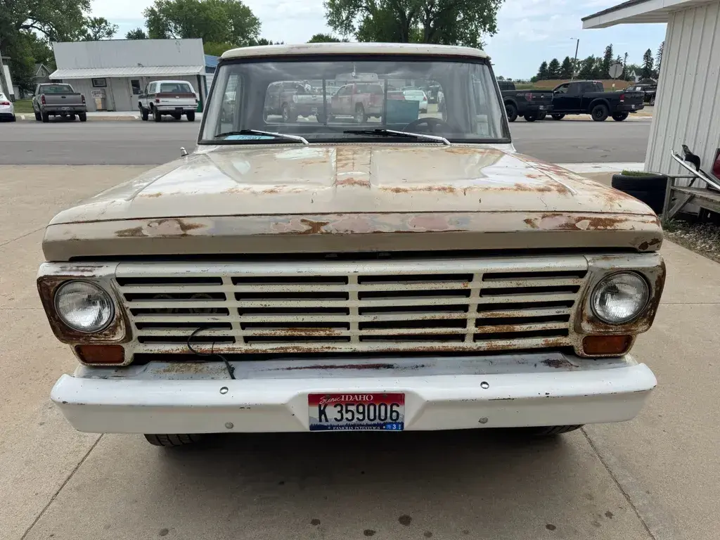 1967 Ford F-100