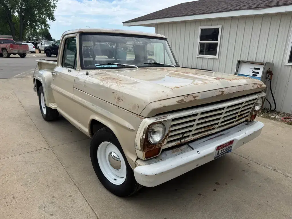 1967 Ford F-100