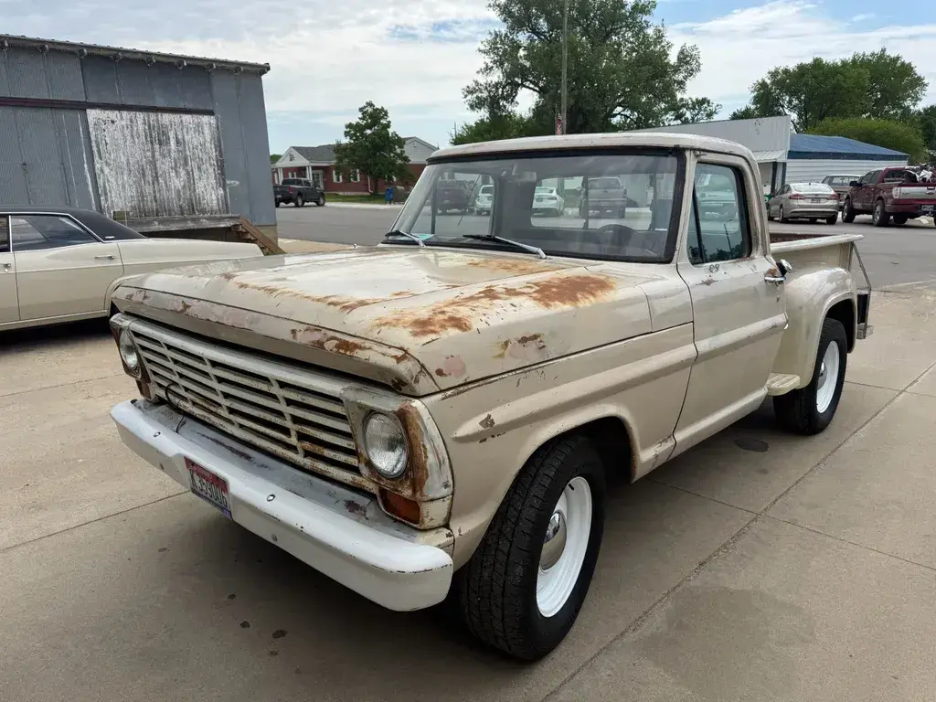 1967 Ford F-100