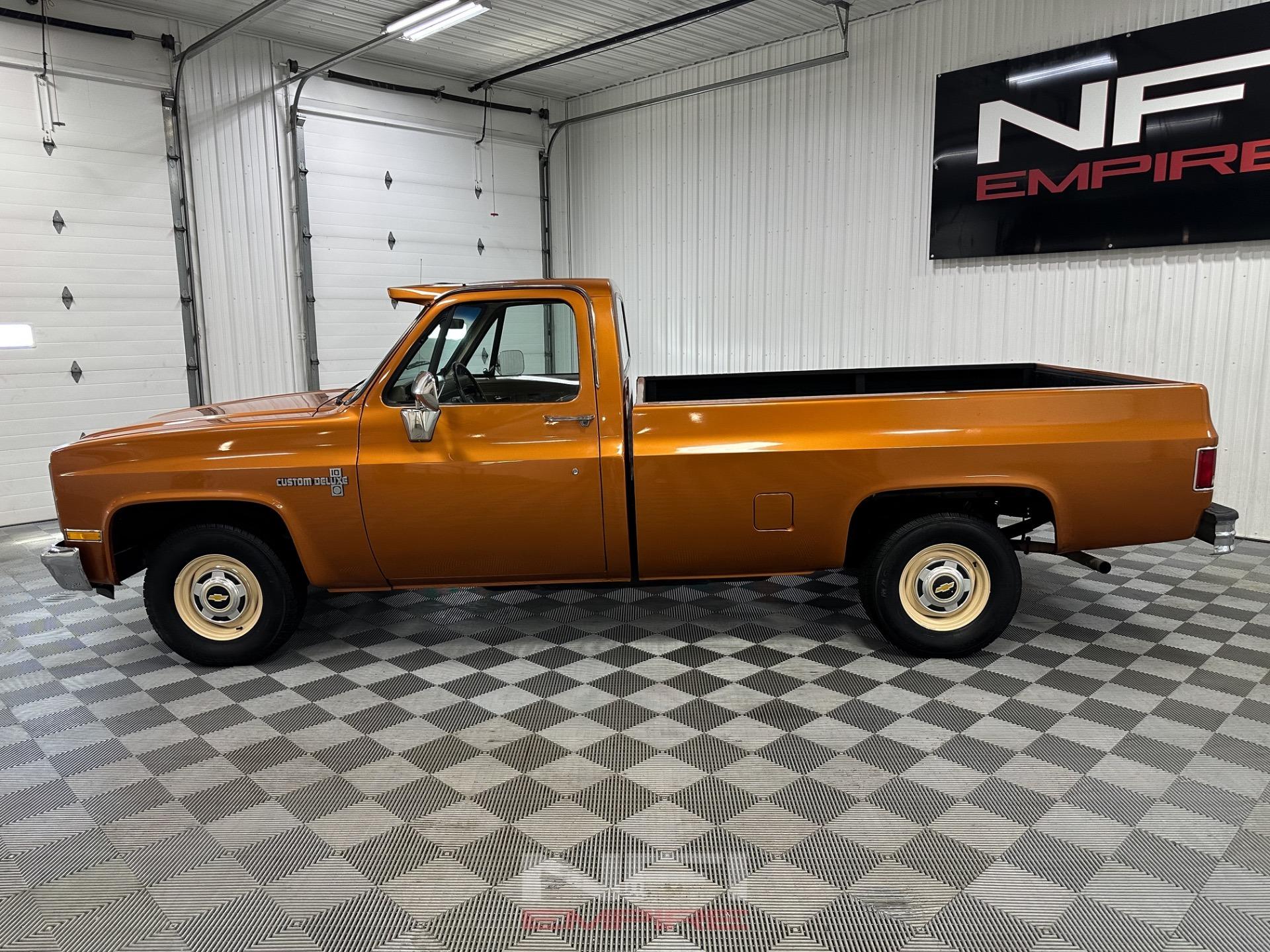 1987 Chevrolet R10 Custom Cab - 2