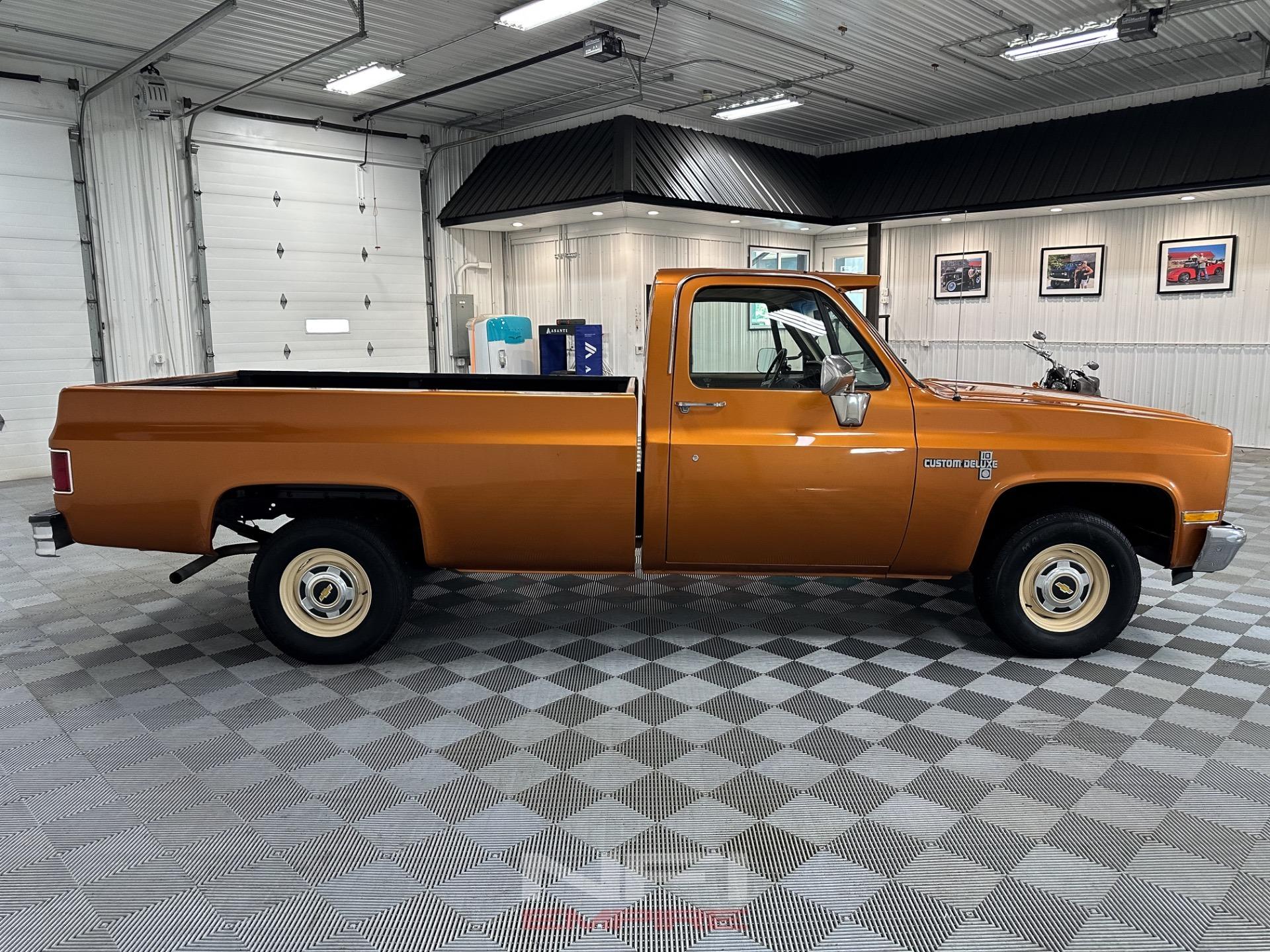 1987 Chevrolet R10 Custom Cab - 5