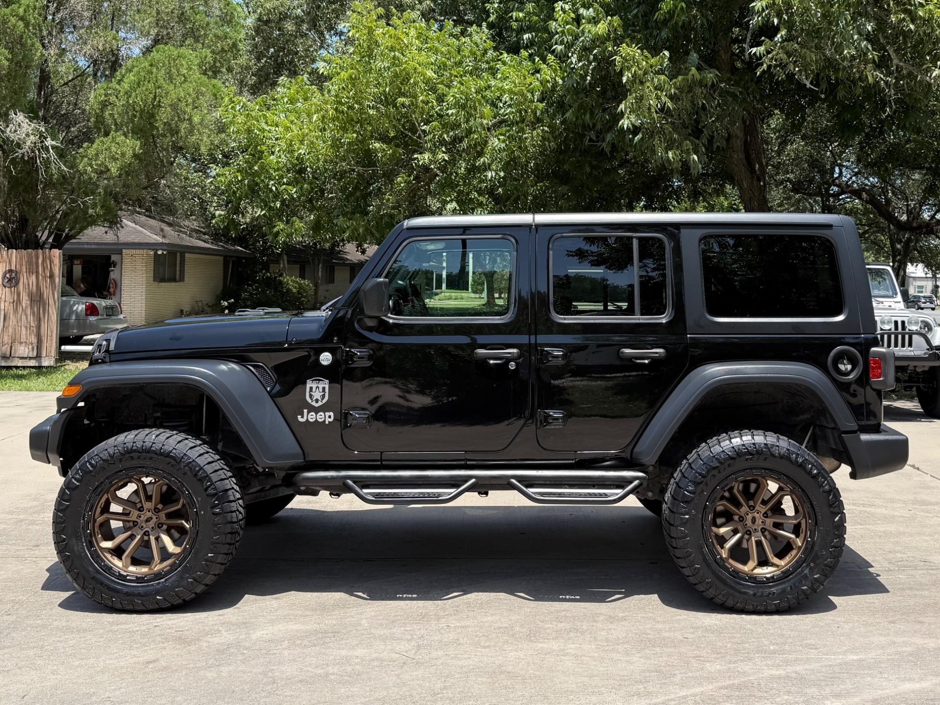2020 Jeep Wrangler Unlimited Sport - 2