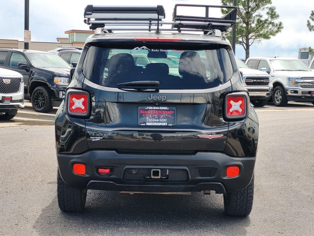 2015 Jeep Renegade Trailhawk - 4