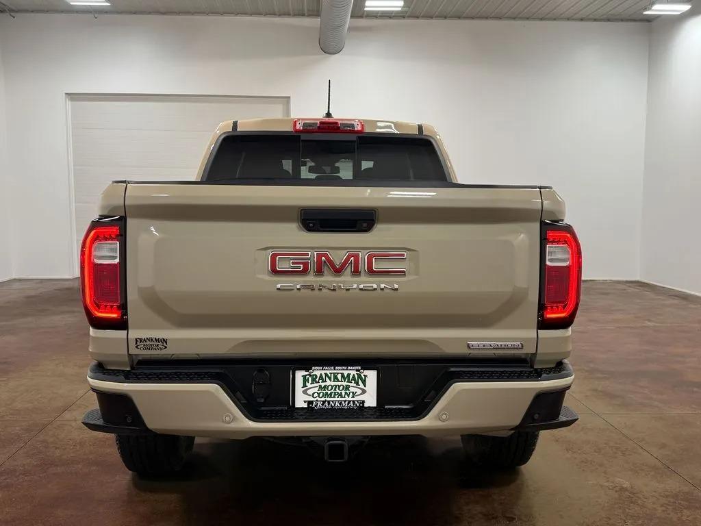 2023 GMC Canyon Elevation