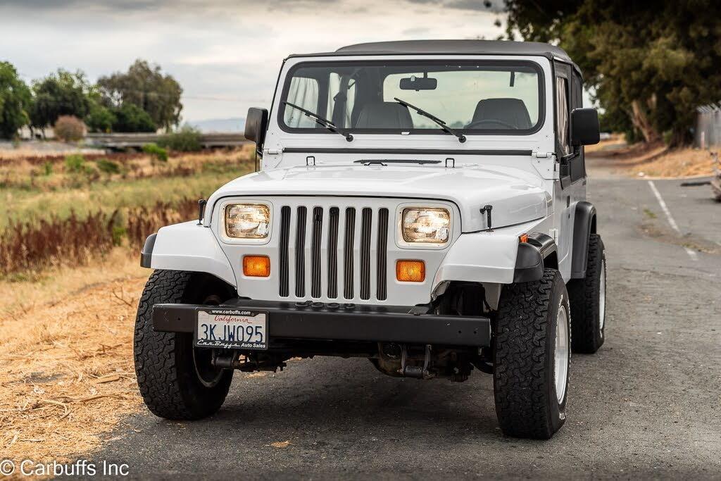 1995 Jeep Wrangler S - 4
