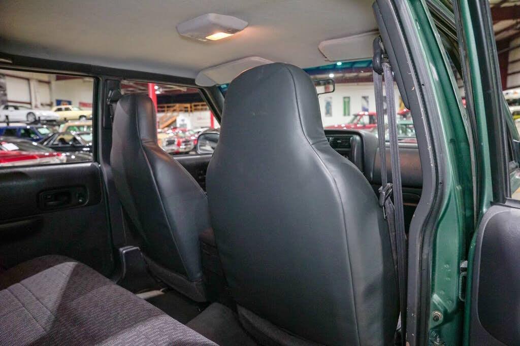 2000 Jeep Cherokee Sport