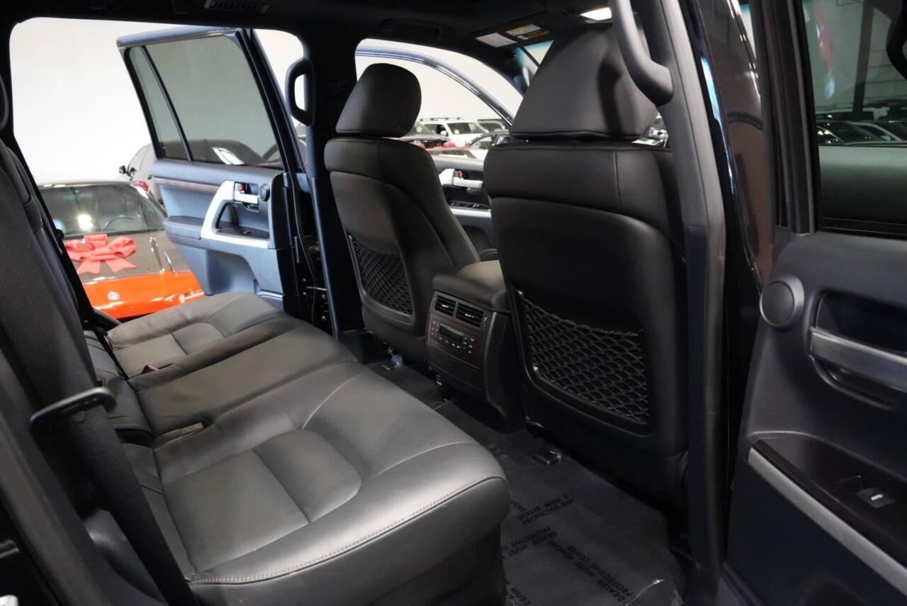 2020 Toyota Land Cruiser Heritage Edition