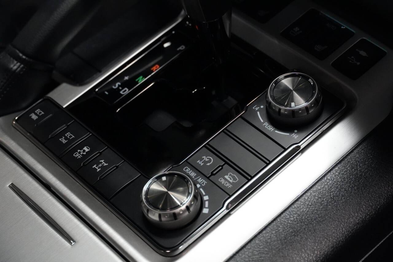 2020 Toyota Land Cruiser Heritage Edition