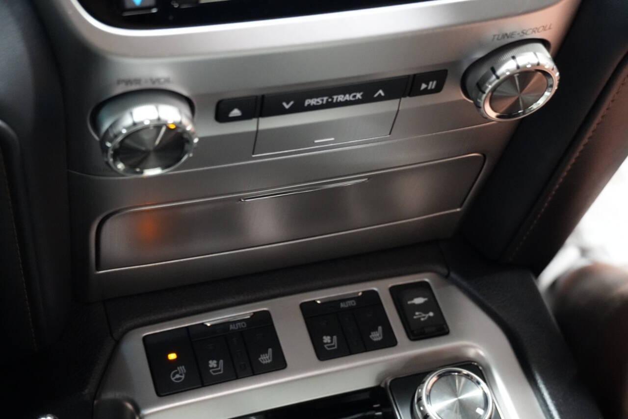 2020 Toyota Land Cruiser Heritage Edition