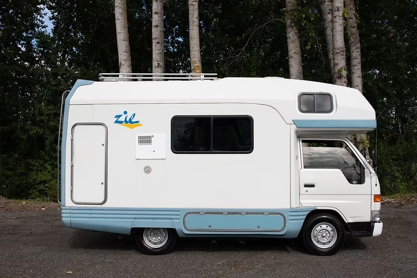 2000 Toyota Camroad ZiL - 3