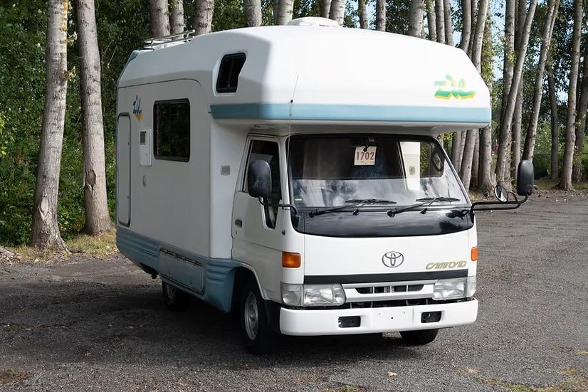 2000 Toyota Camroad ZiL