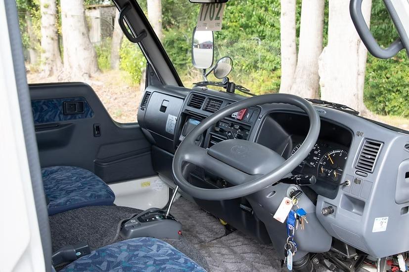 2000 Toyota Camroad ZiL