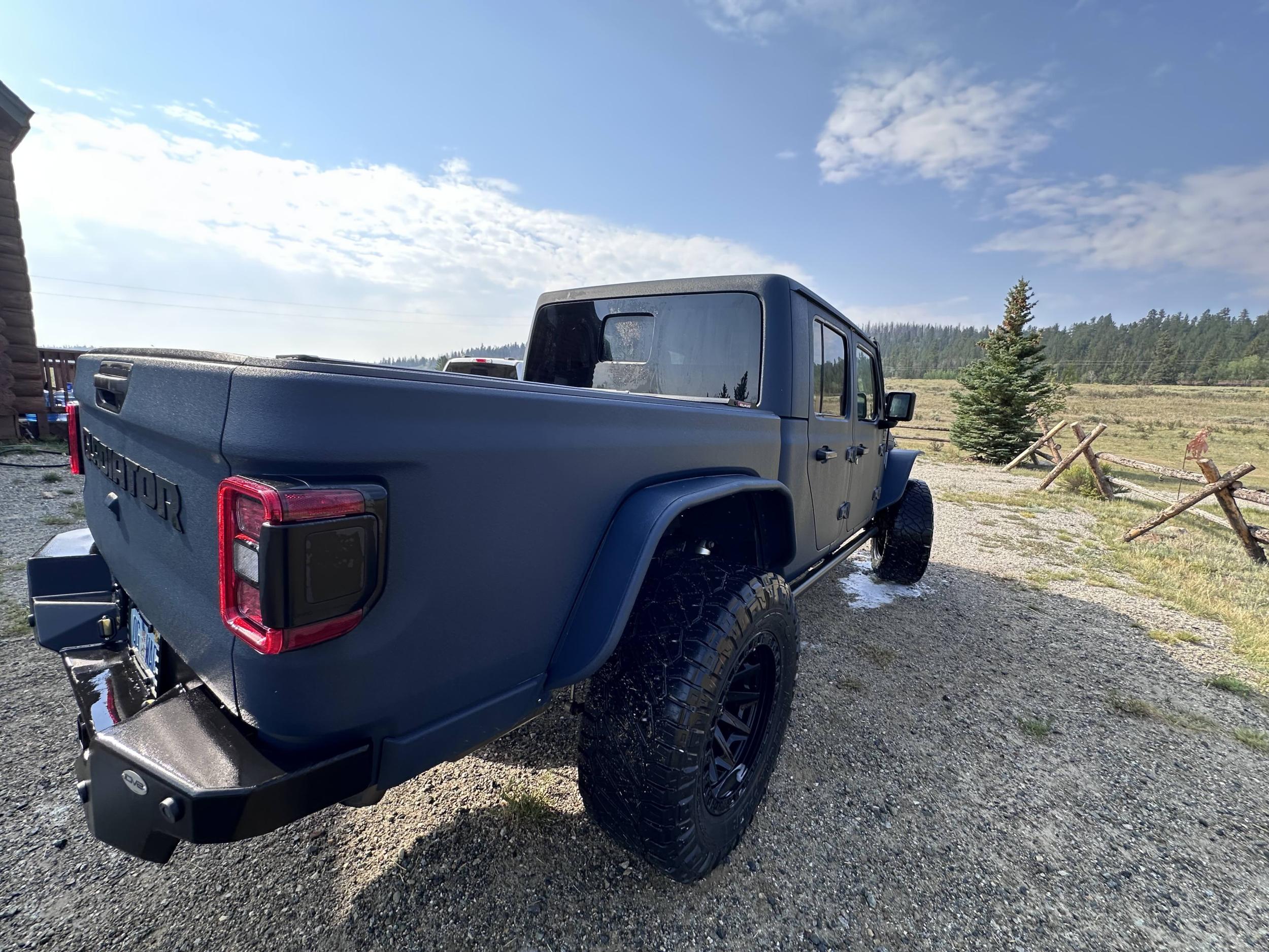 Modified 2023 Jeep Gladiator Sport S - 3