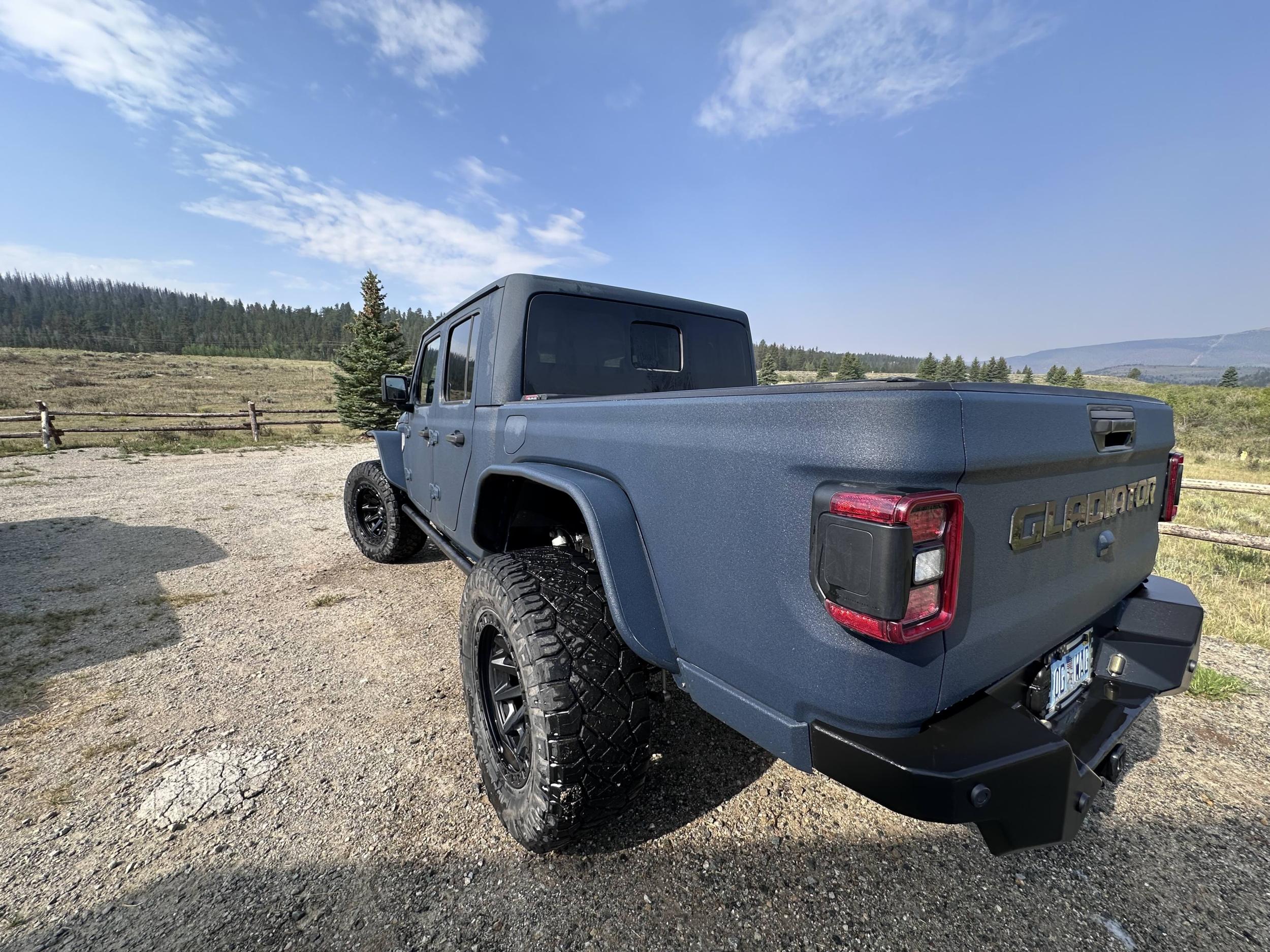 Modified 2023 Jeep Gladiator Sport S - 2