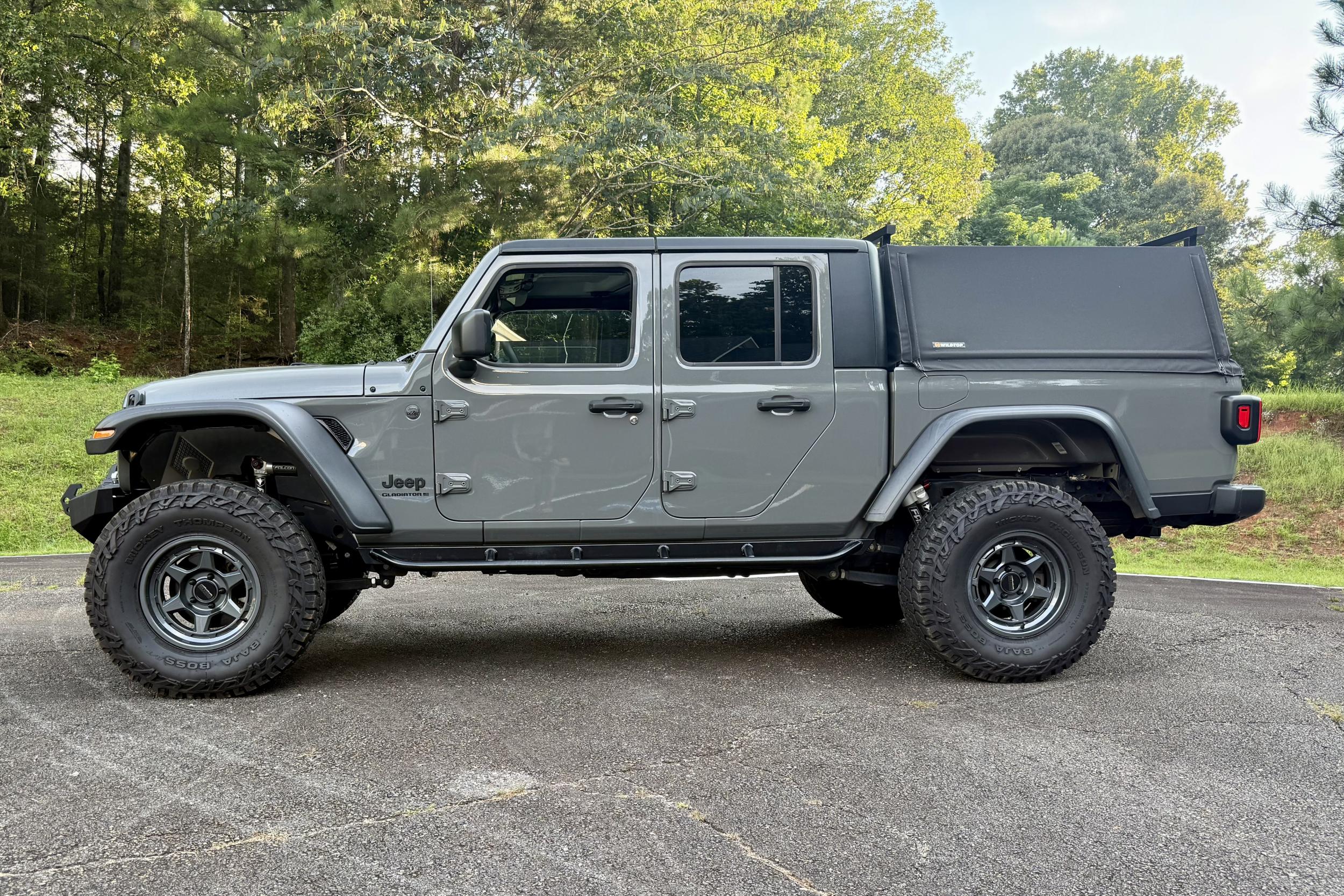 2023 Jeep Gladiator Sport S - 2