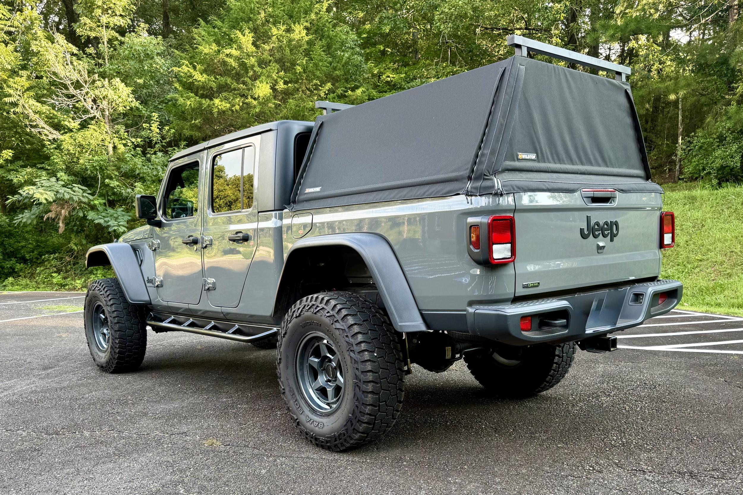 2023 Jeep Gladiator Sport S - 3