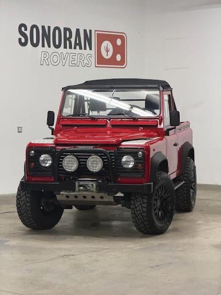  Land Rover Defender