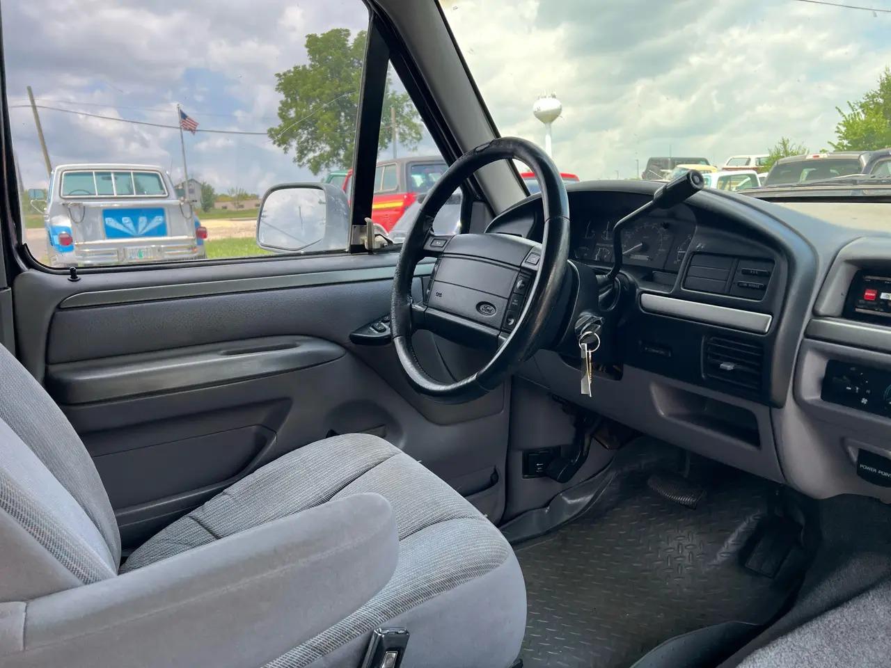 1995 Ford Bronco XLT