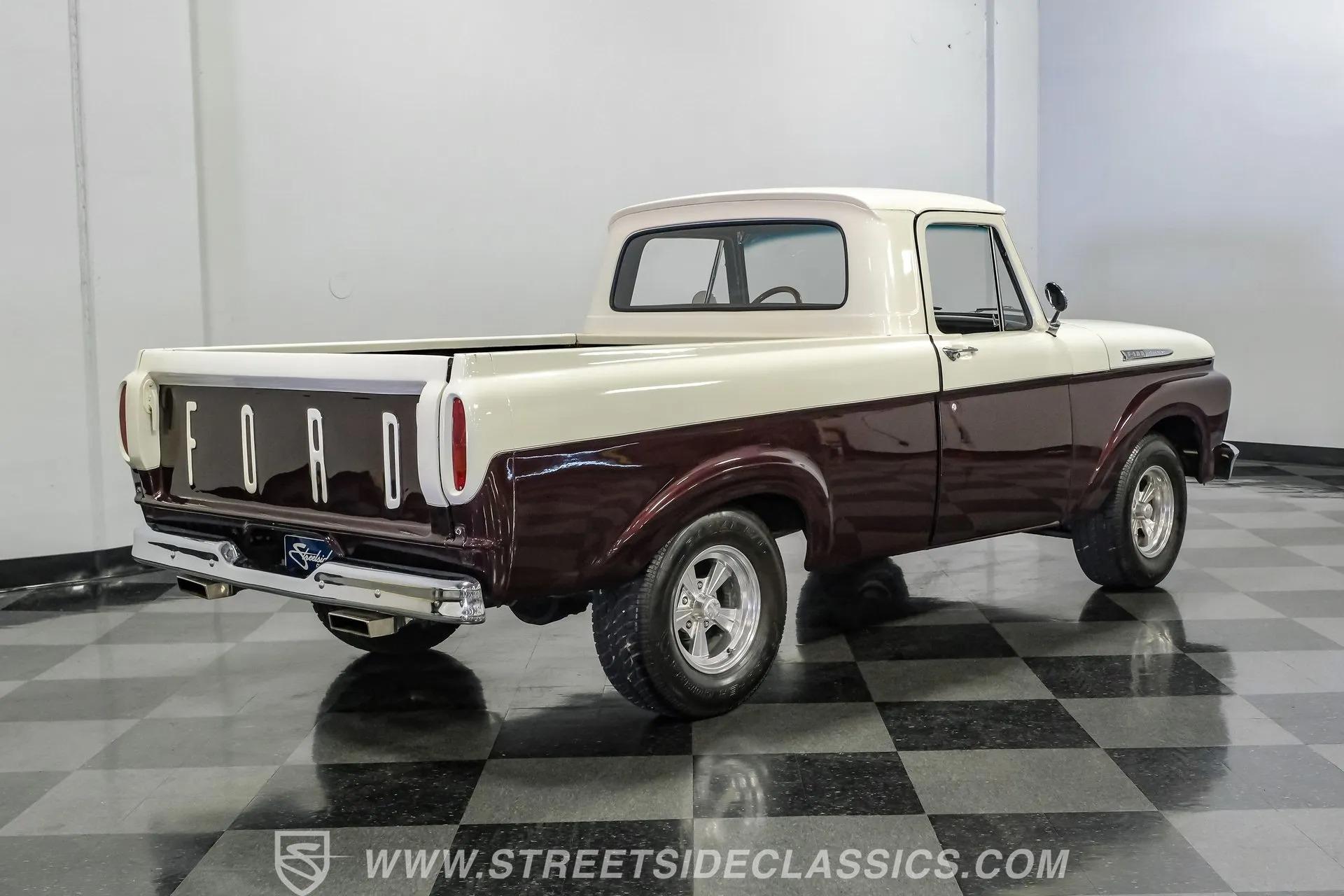 1961 Ford F-100