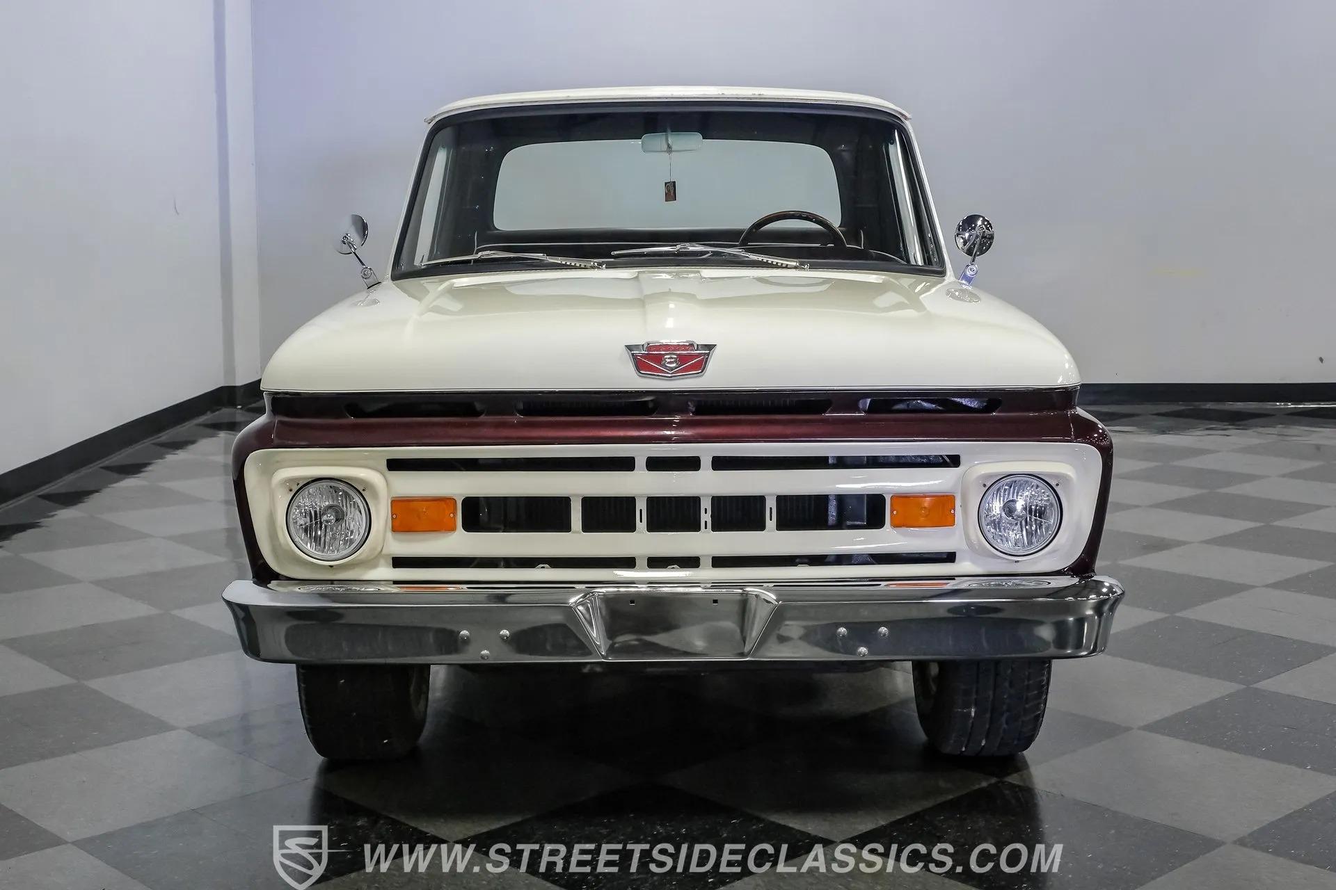 1961 Ford F-100