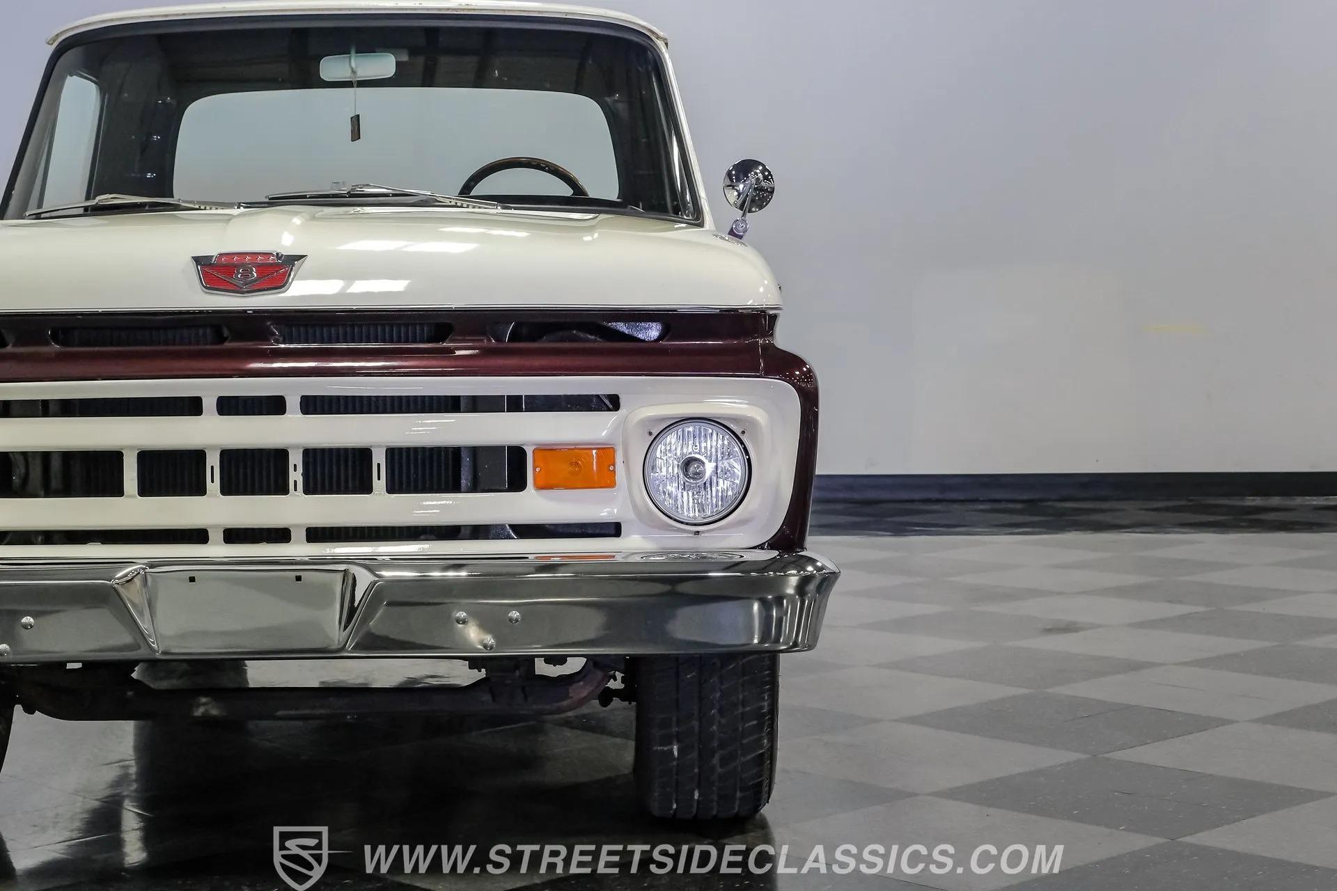 1961 Ford F-100