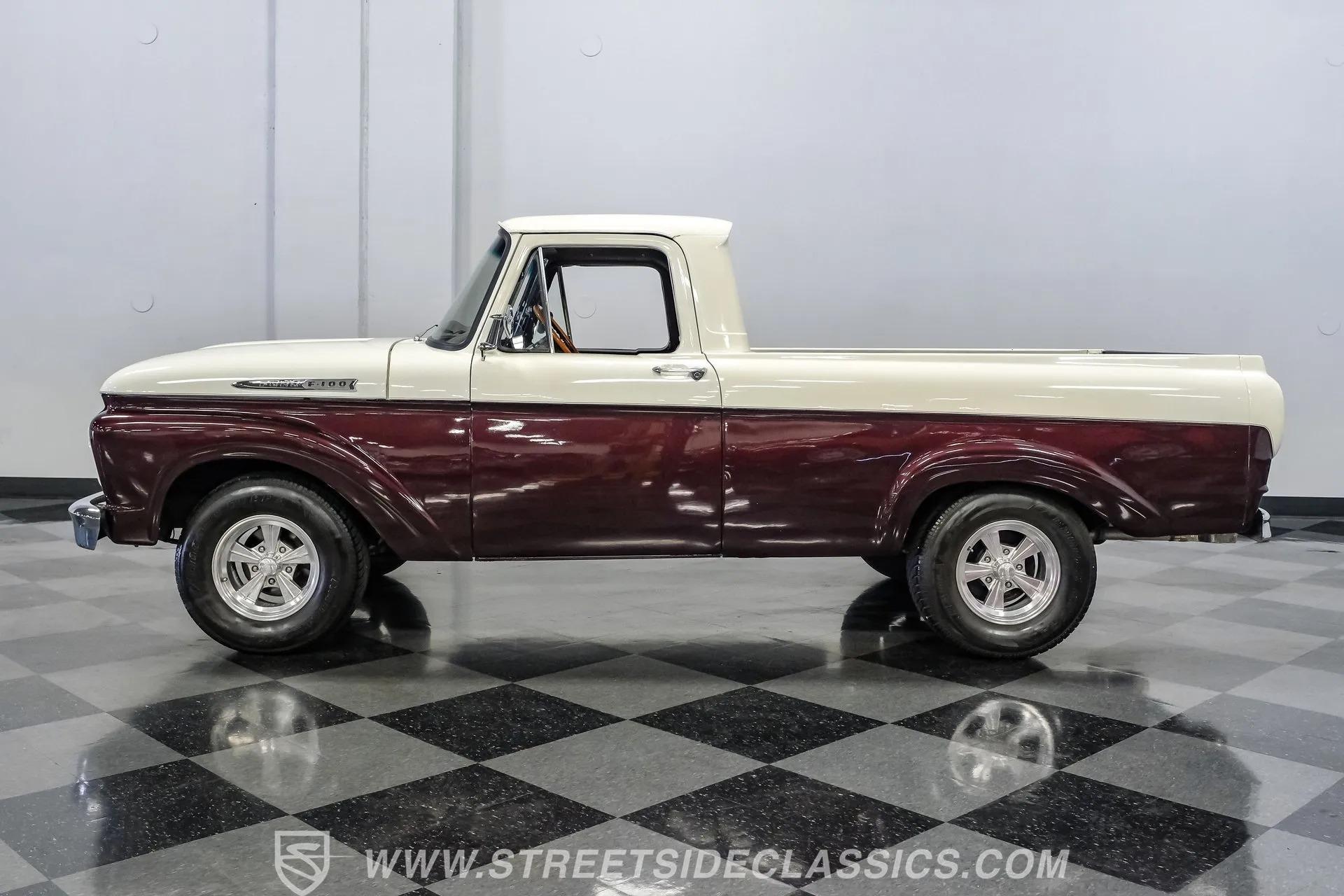 1961 Ford F-100 - 4