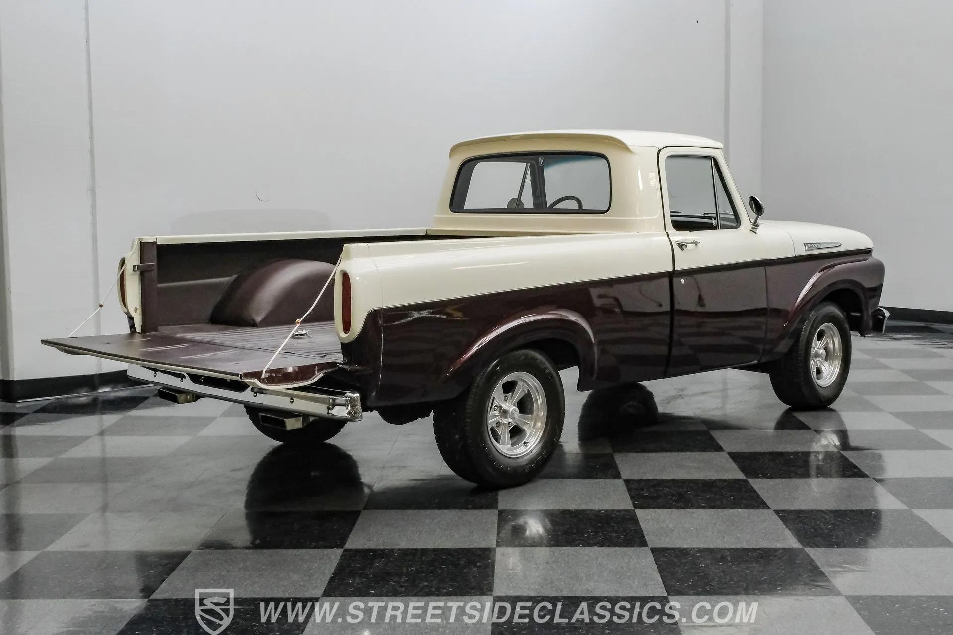 1961 Ford F-100