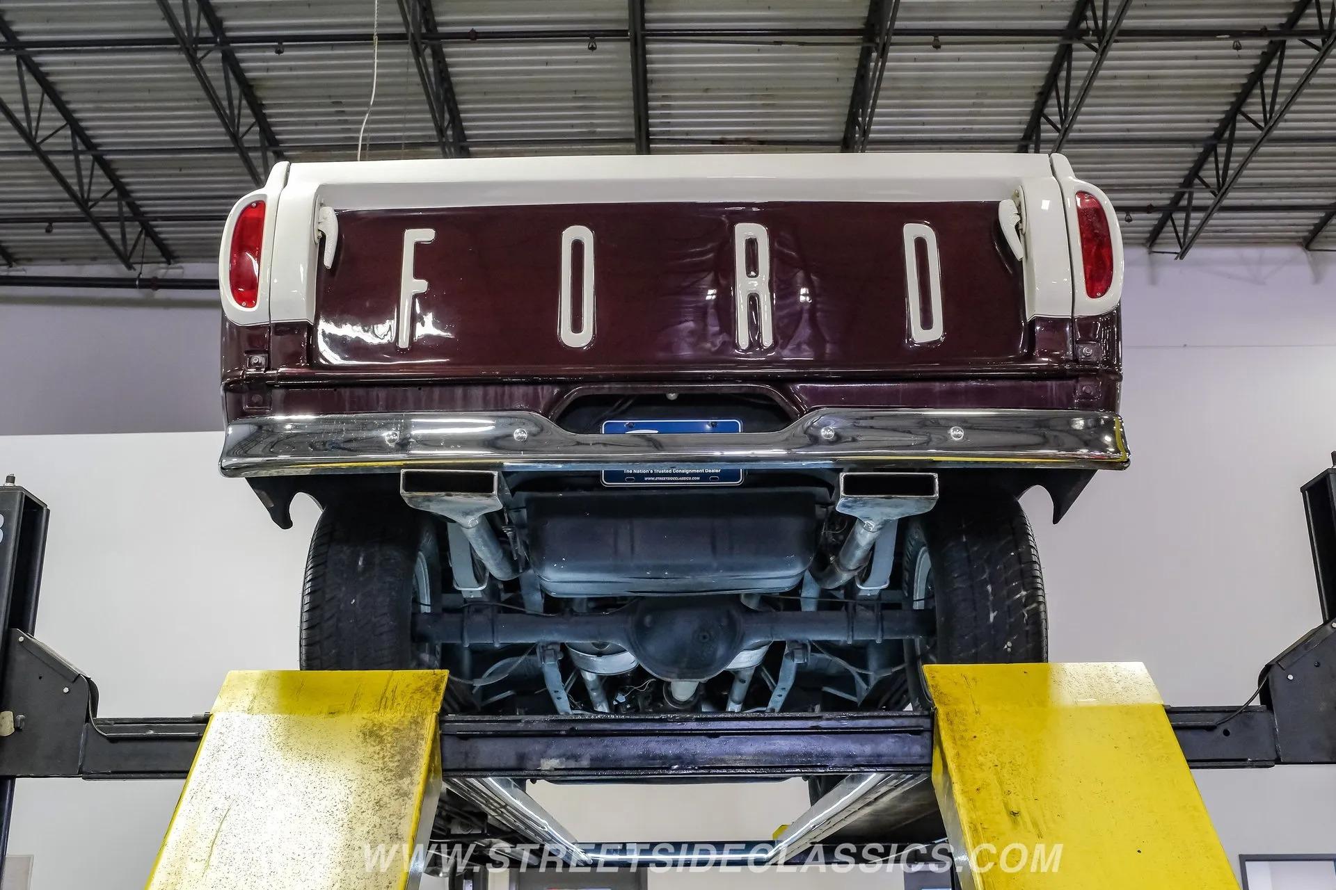 1961 Ford F-100