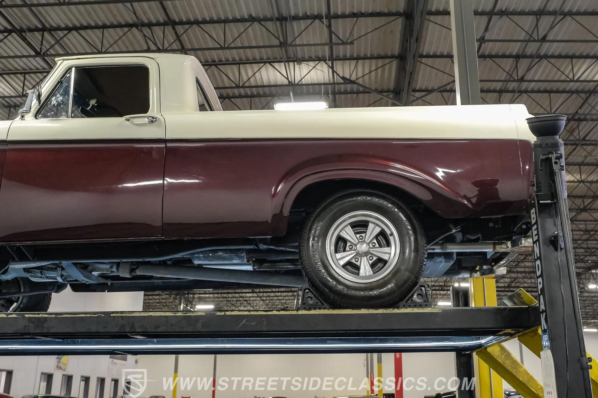 1961 Ford F-100